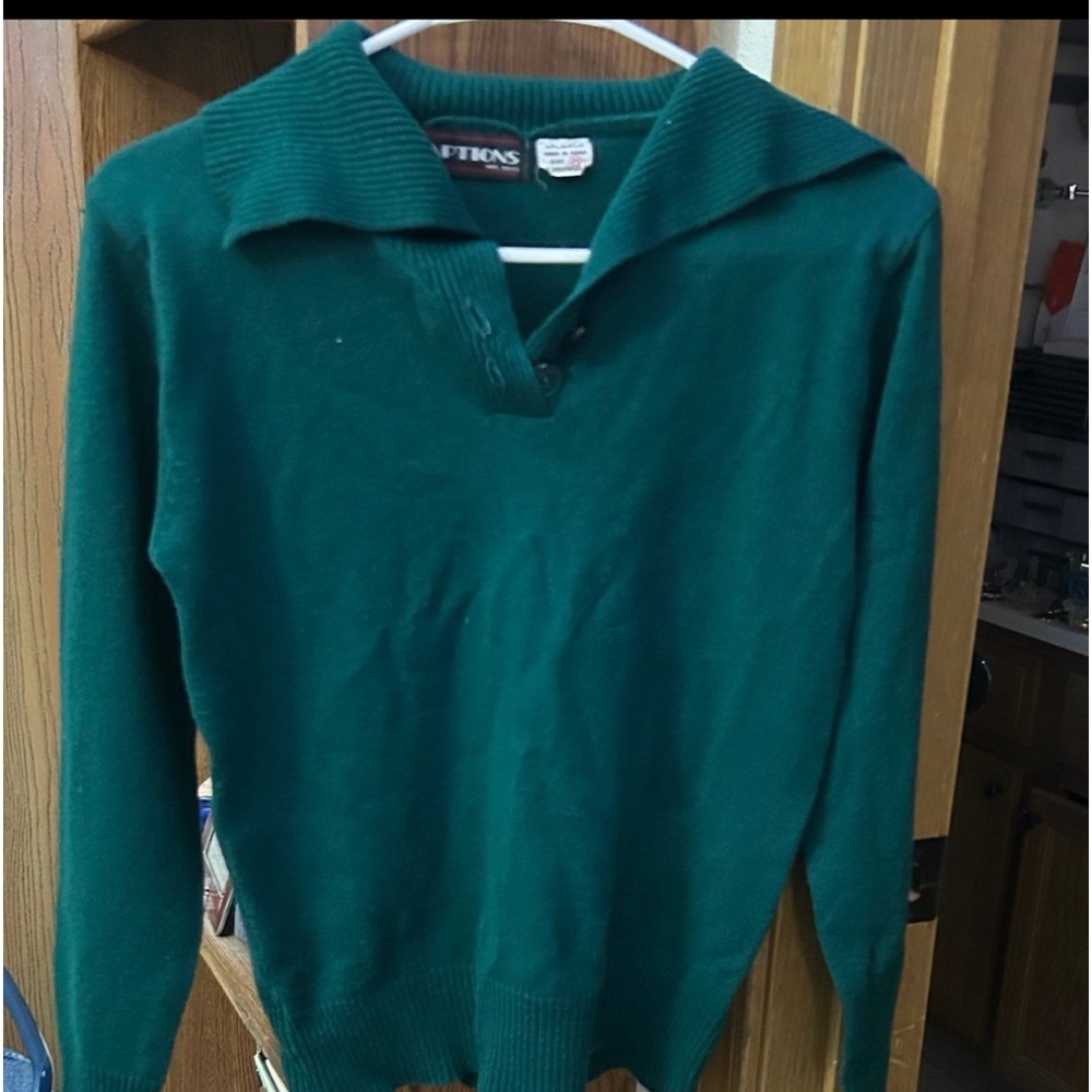 Women’s Sweater. Forest green color. Never worn.